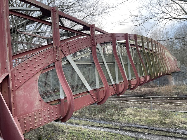 Deep Pit railway footbridge